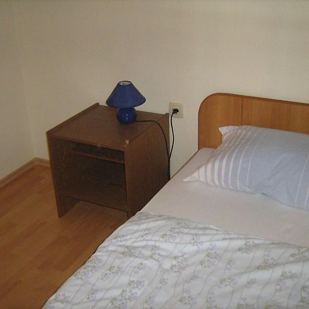 Apartment Dalmatien Raslina Ruang foto