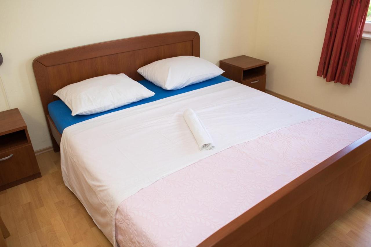 Apartment Dalmatien Raslina Bagian luar foto