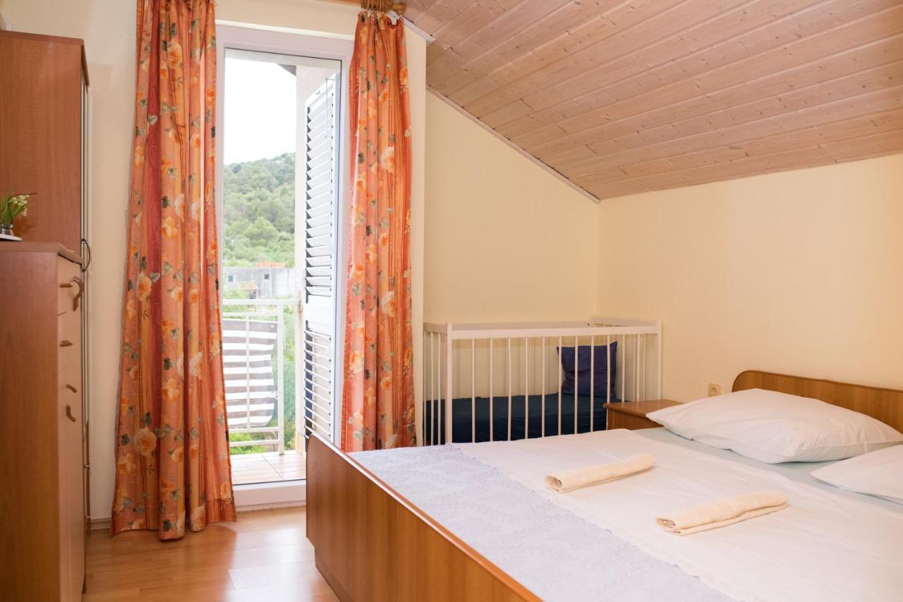Apartment Dalmatien Raslina Bagian luar foto