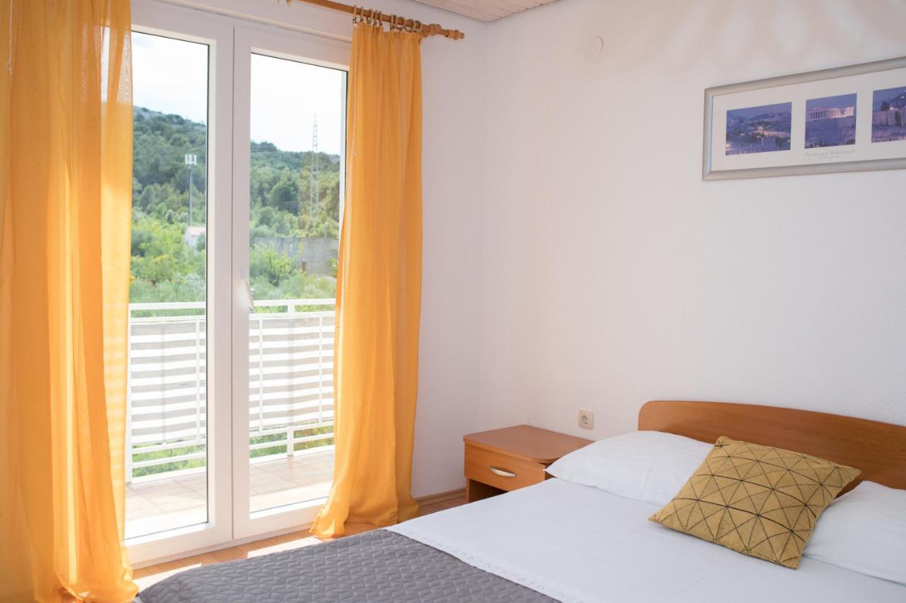 Apartment Dalmatien Raslina Bagian luar foto