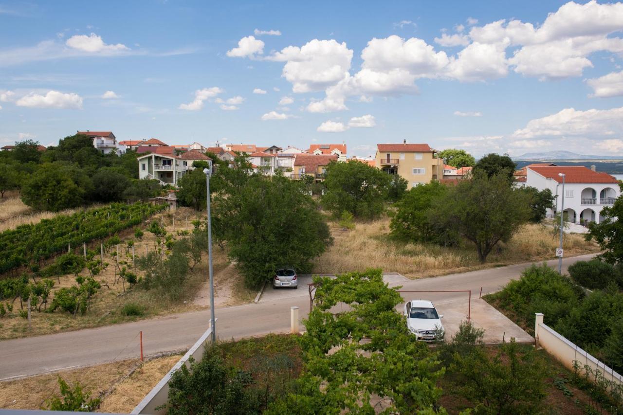 Apartment Dalmatien Raslina Bagian luar foto
