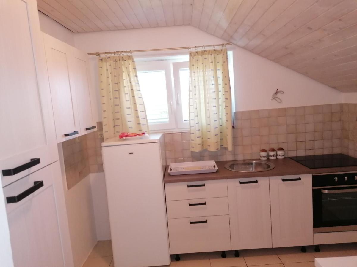 Apartment Dalmatien Raslina Bagian luar foto